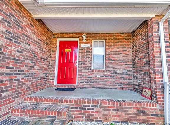 4th image of 905 Linney Ln #A
