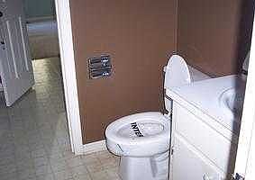 one lav. & toilet in Jack & Jill Bath