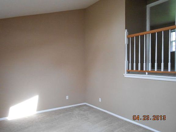 3rd image of 1401 Ashley Dr #P