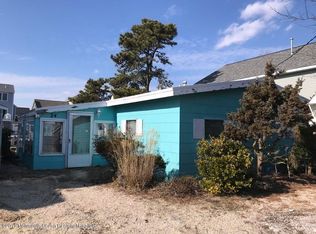 24 Rona Ln, Manahawkin, NJ 08050