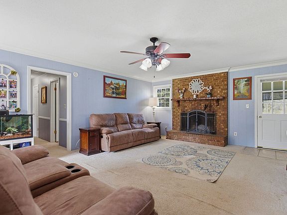 2nd image of 115 Northgate Cir