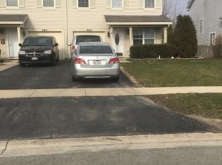 305 Richfield Trl, Romeoville, IL 60446