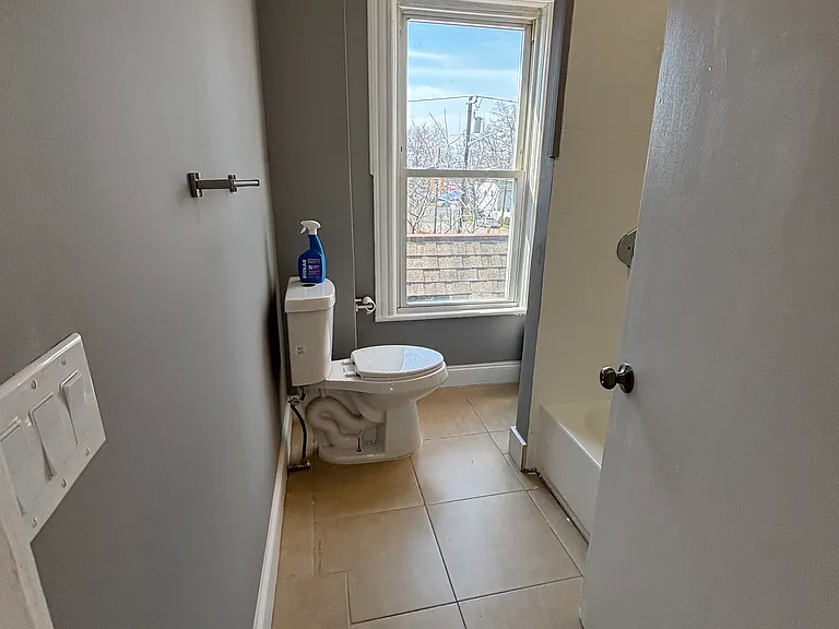 301 Amsterdam Ave #2 — Photo 8