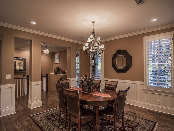 5th image of 1010 Reubens Ct