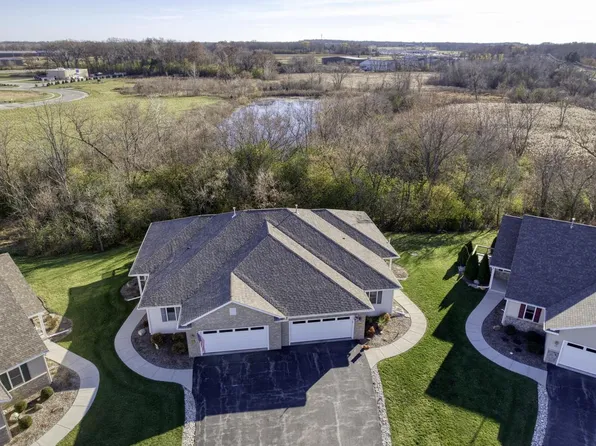 607 Trailview CROSSING #15, Waterford, WI 53185
