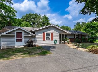 64 Hemenway Rd, Framingham, MA 01701