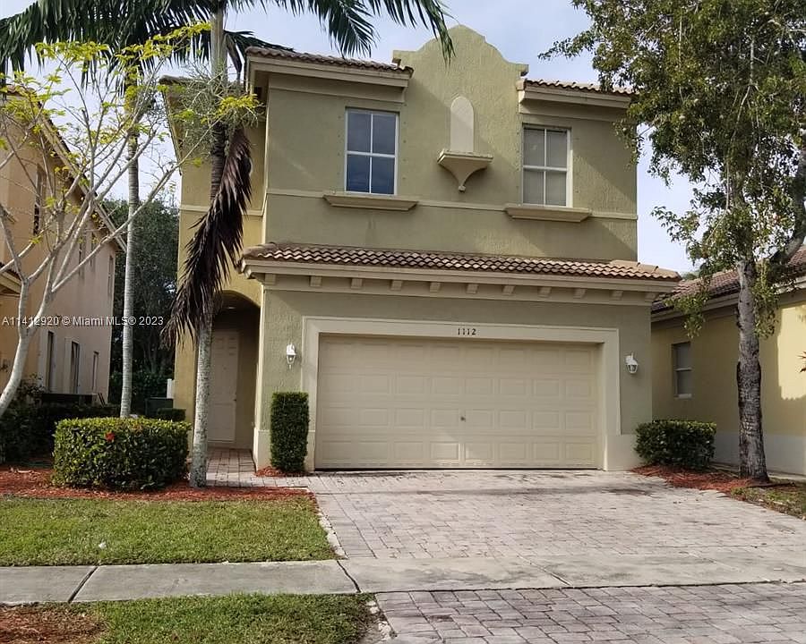 1st image of 1112 NE 39th Ave