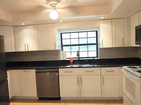3601 Red Bug Lake Rd — Photo 15