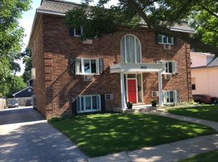 822 Warren Ave #6, Downers Grove, IL 60515