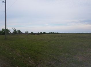 S Redfish Dr, Hitchcock, TX 77563