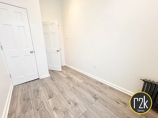 Rented by Realty 2000 Corp | media 13