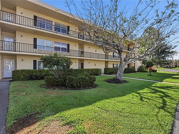4th image of 1086 Forest Lakes DR #106