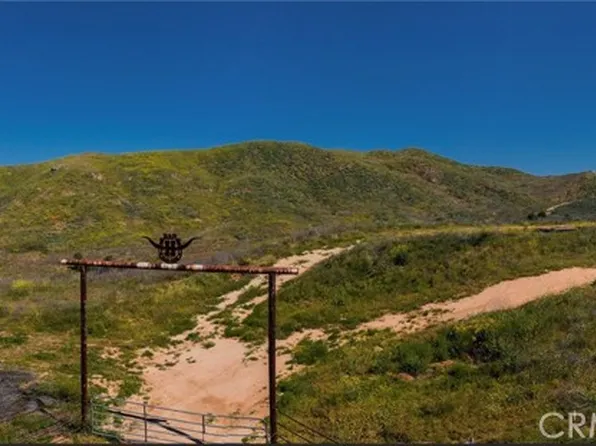 1 Dawson Canyon Rd, Perris, CA 92570