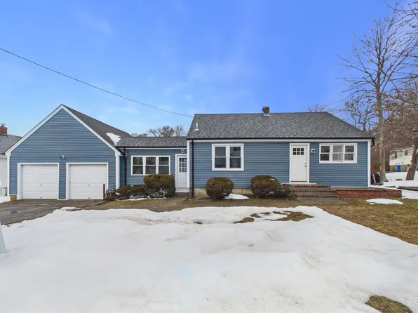 101 Perkins St, Somerset, MA 02725