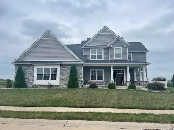 140 Oakshire Dr E, Glen Carbon, IL 62034