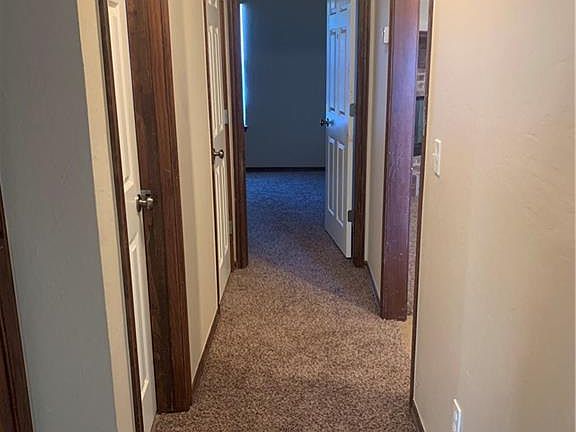 3rd image of 805 SW 160th St
