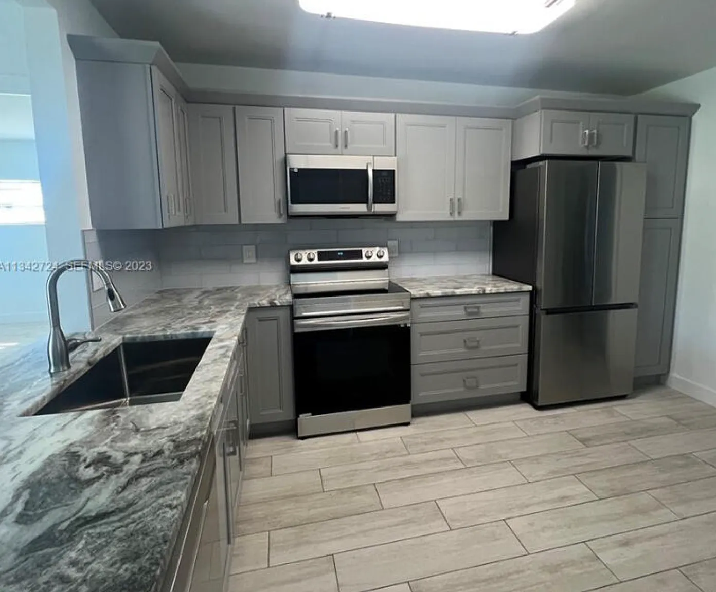 3 bed, 1302 sqft, $3,600 — Photo 1