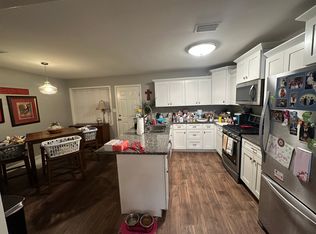 819 Davis St, Conway, AR 72034