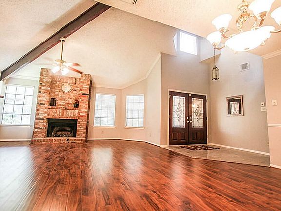 3rd image of 3426 Brookbend Ln