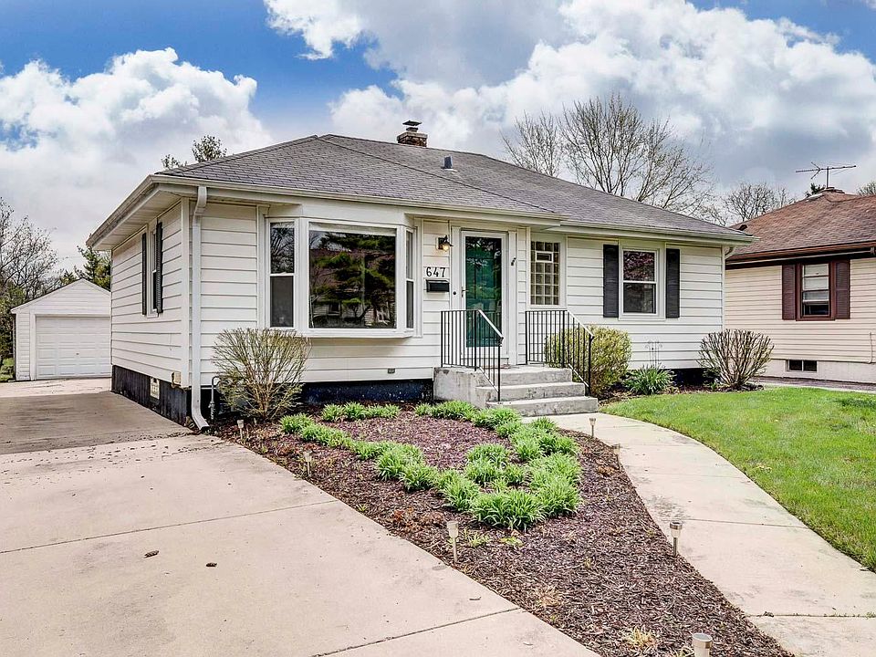Welcome to 647 S Villa Ave!