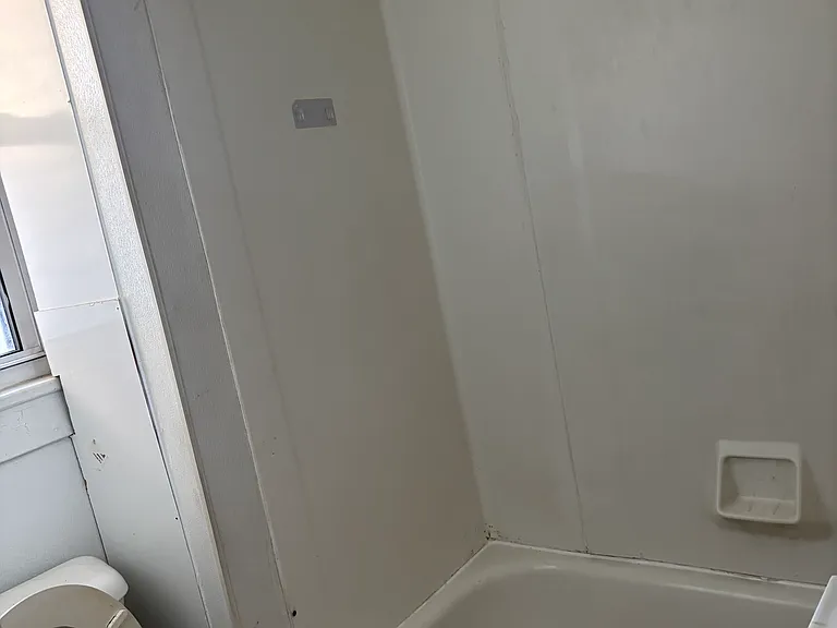 215 N Main St — Photo 9
