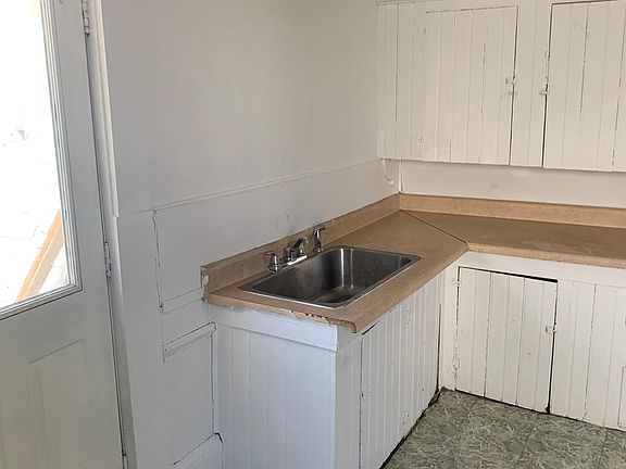 2nd image of 55 Essex St