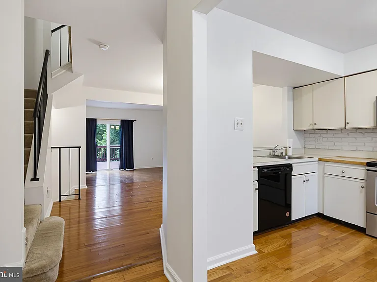8867 Willowwood Way — Photo 13