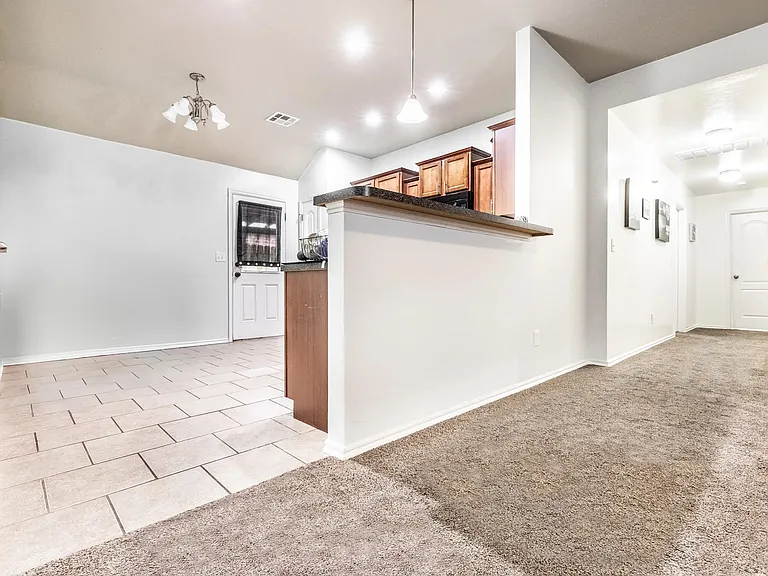 4512 SE 81st St — Photo 4