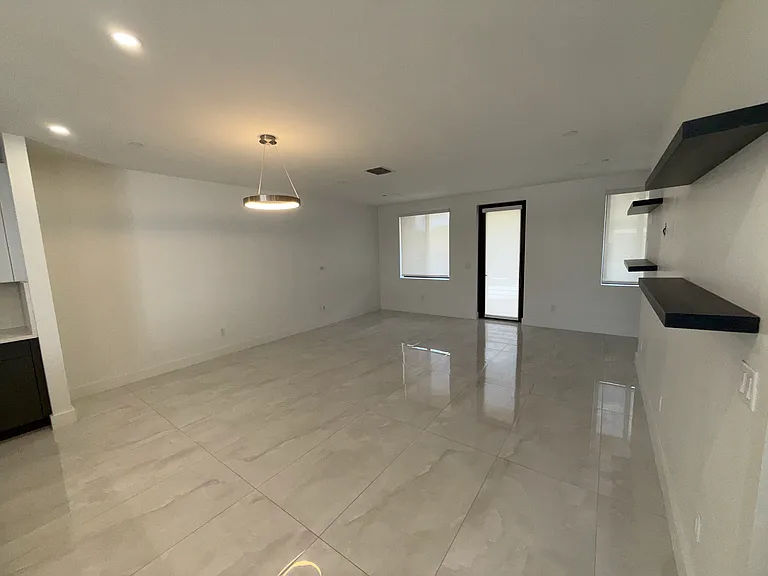 2nd Floor Living Area