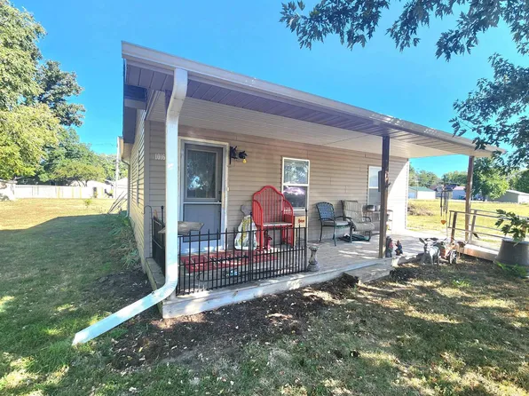 1016 N 2nd St, Beatrice, NE 68310