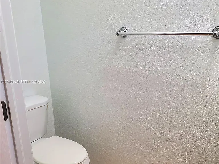 7834 Catalina Cir #7834 — Photo 5