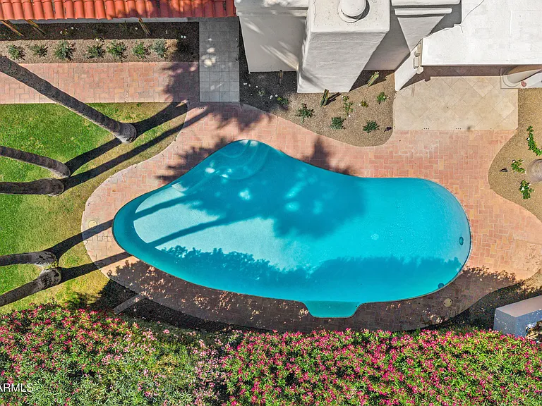 7602 E Via Del Reposo — Photo 49