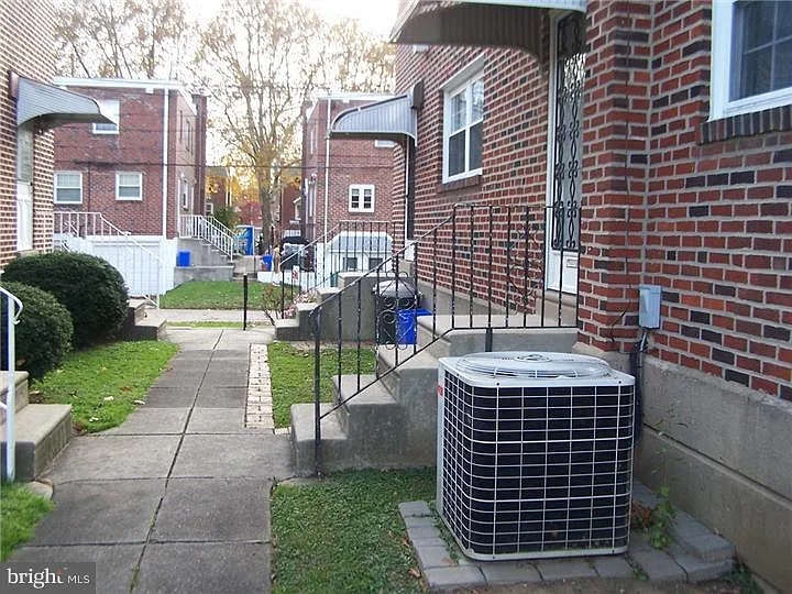 3002 Guilford St — Photo 6