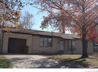 102 SE Avondale Ave, Bartlesville, OK 74006
