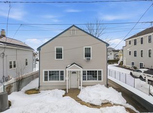 10 Aberdeen St, Fall River, MA 02721