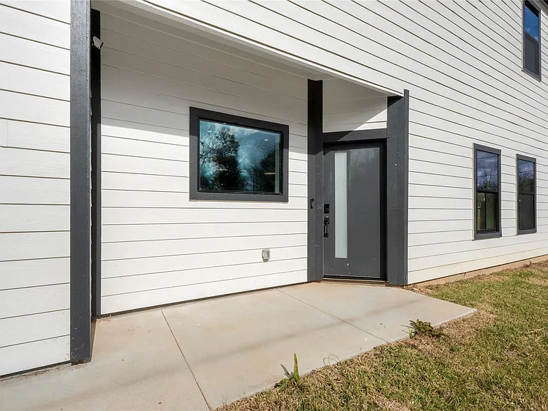 1113 Danube St — Photo 20