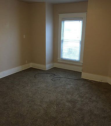 5th image of 1115 W Washington St