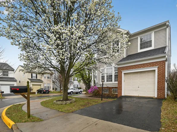 6800 Hollow Glen Ct, Gainesville, VA 20155