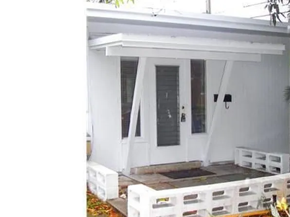 1499 NE 35th St, Oakland Park, FL 33334