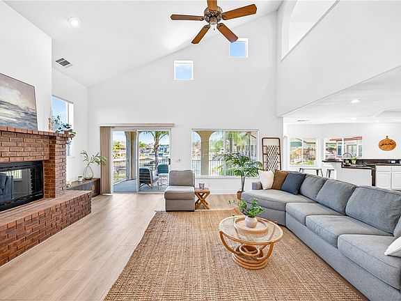 2nd image of 24140 Cruise Cir
