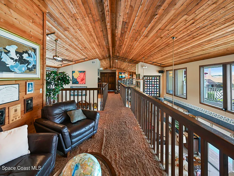 2230 Sykes Creek Dr — Photo 33