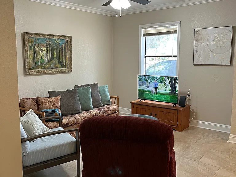 1003 Pennsylvania Ave #1 — Photo 3