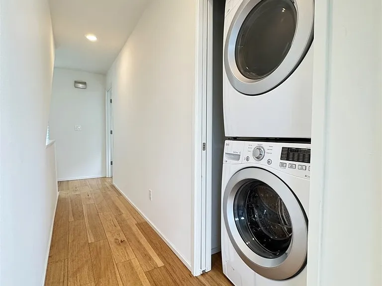 4114A Linden Ave N #A — Photo 14