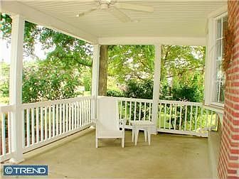 1st image of 123 Oxford Hill Ln