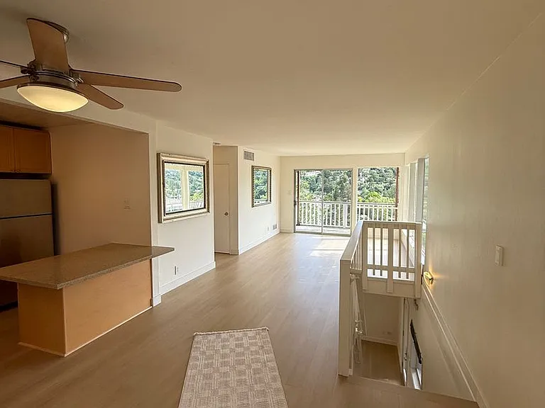 55-57 Bayo Vista Way — Photo 2