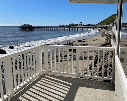 2nd image of 22852 Pacific Coast Hwy APT C