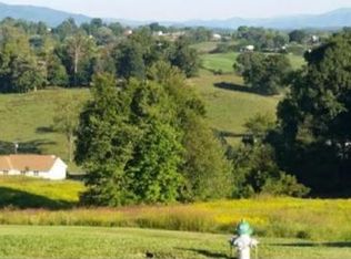 438 Grovemont Pl, Piney Flats, TN 37686
