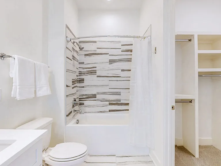 425 Herringbone Ct — Photo 20
