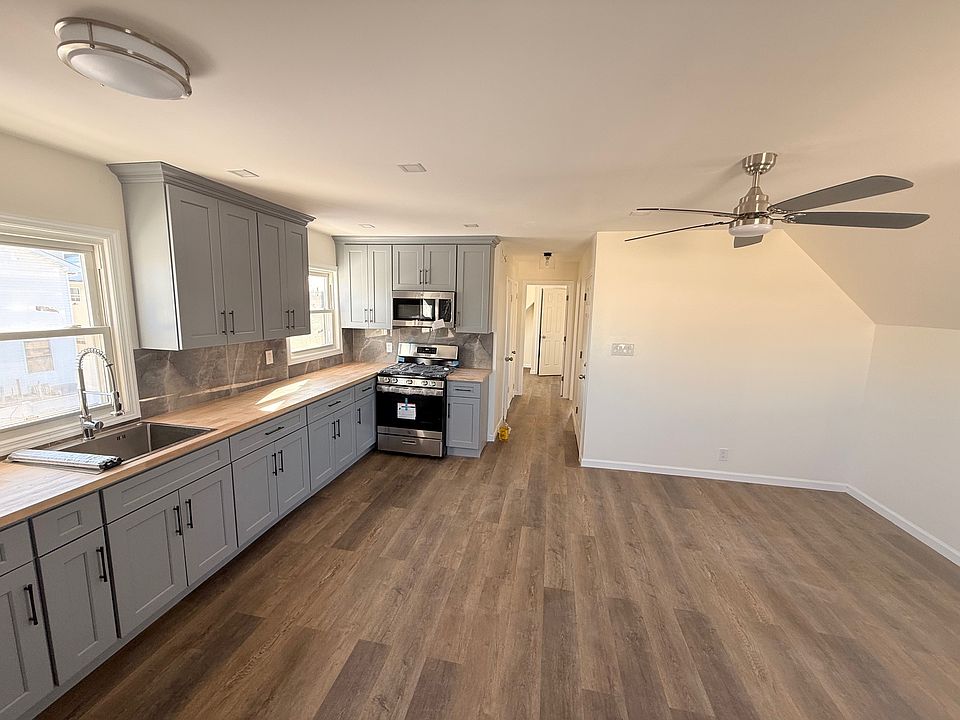 1st image of 351 Roquette Ave Floor 2