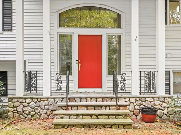 70 Shelter Rock Rd, Stamford, CT 06903